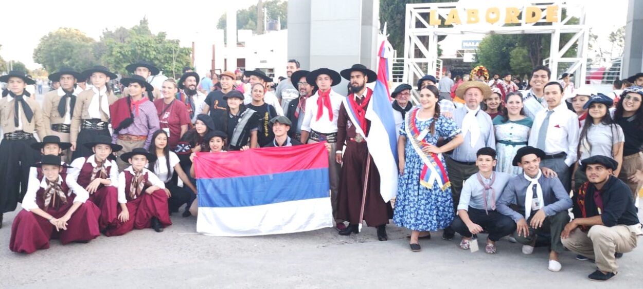 Delegación misionera participa en el 56° Festival Nacional del Malambo de Laborde en Córdoba  imagen-1