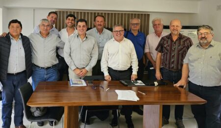 DNU de Milei: Infopro rechaza la imposición de alicuotas de Derechos de Exportación de productos forestales industrializados imagen-8