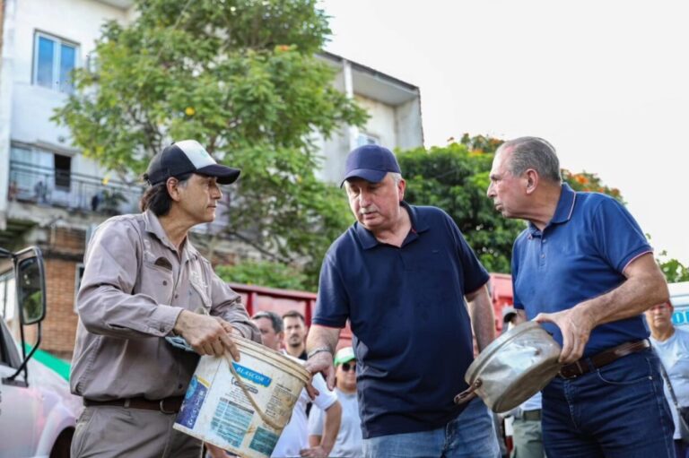 Passalacqua acompañó a vecinos y agentes sanitarios en operativo contra el Dengue en la Chacra 20 imagen-4