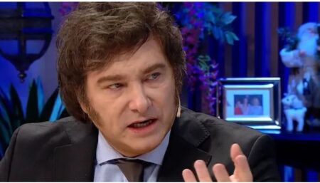 Amenaza de Javier Milei a los Gobernadores: «Los voy a dejar sin plata, los voy a fundir a todos» Amenaza de Javier Milei a los Gobernadores: "Los voy a dejar sin plata, los voy a fundir a todos" imagen-5