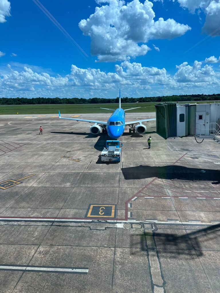 Comenzó a operar el vuelo Resistencia - Puerto Iguazú imagen-21