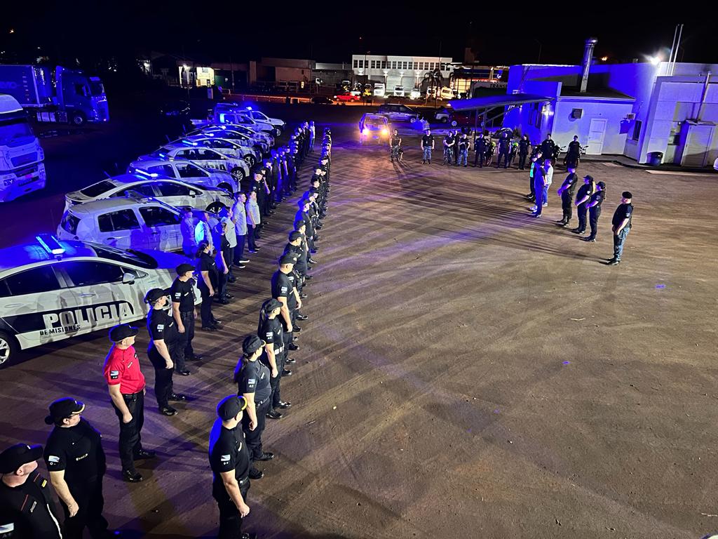 Oberá: la Policía y la Comuna garantizaron la seguridad durante los festejos de fin de año imagen-1