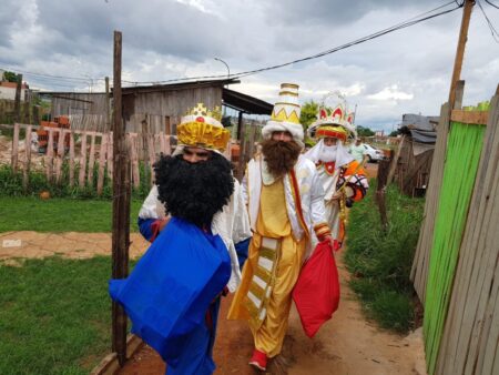 Los Reyes Magos saldrán de la Clínica del Juguete para recorrer los barrios posadeños imagen-6