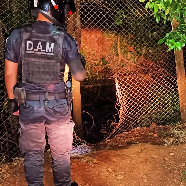 Operativo nocturno en Posadas: Seis personas detenidas por tentativas de robos en la ciudad imagen-4