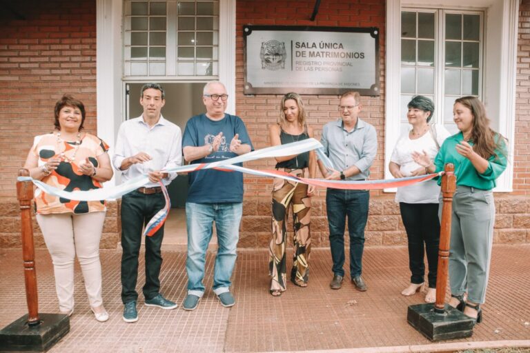 Passalacqua inauguró la Sala Única de Matrimonio en la Ex Estación de Trenes imagen-27