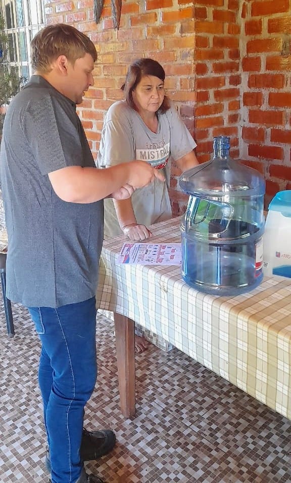 Avanzan con la entrega de kits para potabilizar el agua a productores rurales de Montecarlo imagen-8