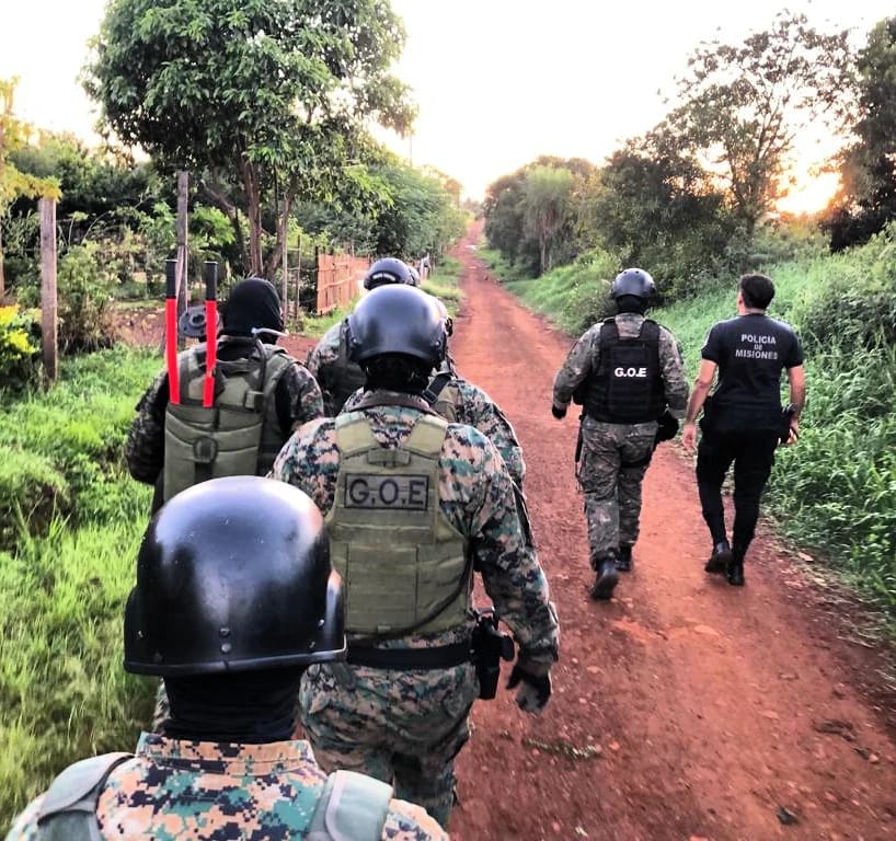 Mega operativo cerrojo en Candelaria: allanamientos, 6 detenidos, armas secuestradas y elementos robados recuperados imagen-16