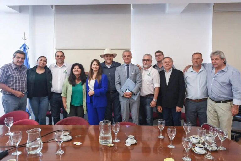 Defender lo nuestro Defender lo nuestro imagen-30