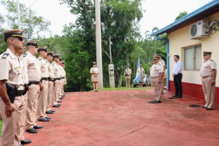 Cambio de autoridades de la delegación Montecarlo de Prefectura Cambio de autoridades de la delegación Montecarlo de Prefectura imagen-4