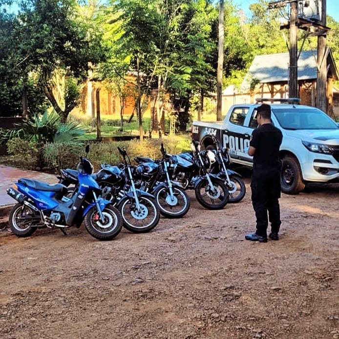 El clan de las picadas, así se definían los cinco motociclistas puestos a disposición de la Justicia por la Policía imagen-2
