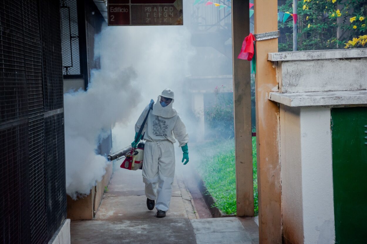 Posadas: Continúan los operativos de prevención del Dengue en los barrios imagen-2