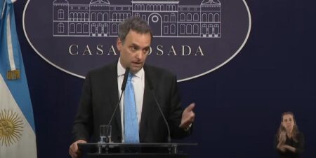 El paro tuvo «bajo» acatamiento y sólo convocó «al 0,19% de los trabajadores» El paro tuvo "bajo" acatamiento y sólo convocó "al 0,19% de los trabajadores" imagen-10