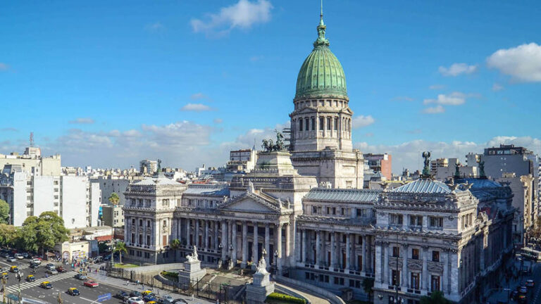 Tensión en Diputados por la conformación de comisiones y un "voto fantasma" imagen-4