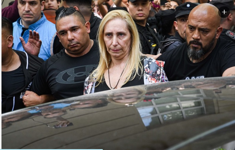 La caída del Grupo Marlboro: Karina Milei se hartó de Santiago Caputo y le entrega el manejo de medios a Juan Cruz Ávila imagen-2