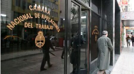 El Gobierno apelará el fallo contra la reforma laboral del DNU de Javier Milei El Gobierno apelará el fallo contra la reforma laboral del DNU de Javier Milei imagen-6