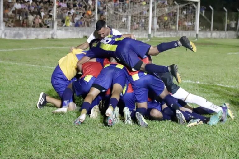 Fútbol: goleada y clasificación para Mitre imagen-31