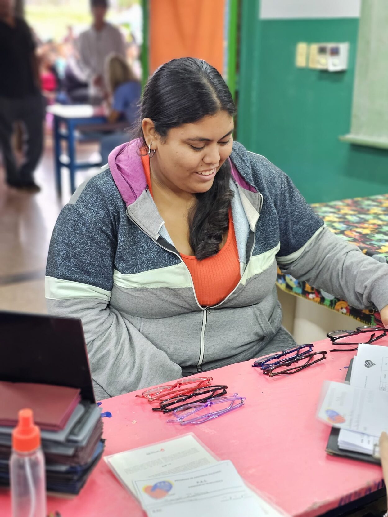 Más de 700 vecinos se acercaron al primer Operativo Integral del P.A.S 2024 en el barrio A-4 imagen-4