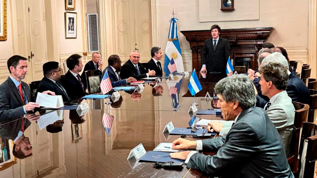 Tras reunirse con Milei, el Secretario de Estado norteamericano Blinken destacó el "potencial extraordinario" de Argentina imagen-2