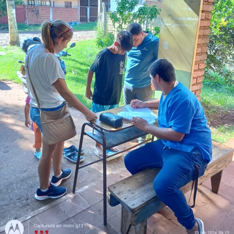 Posadas: Continúan los operativos de salud para realizar el apto físico  imagen-36