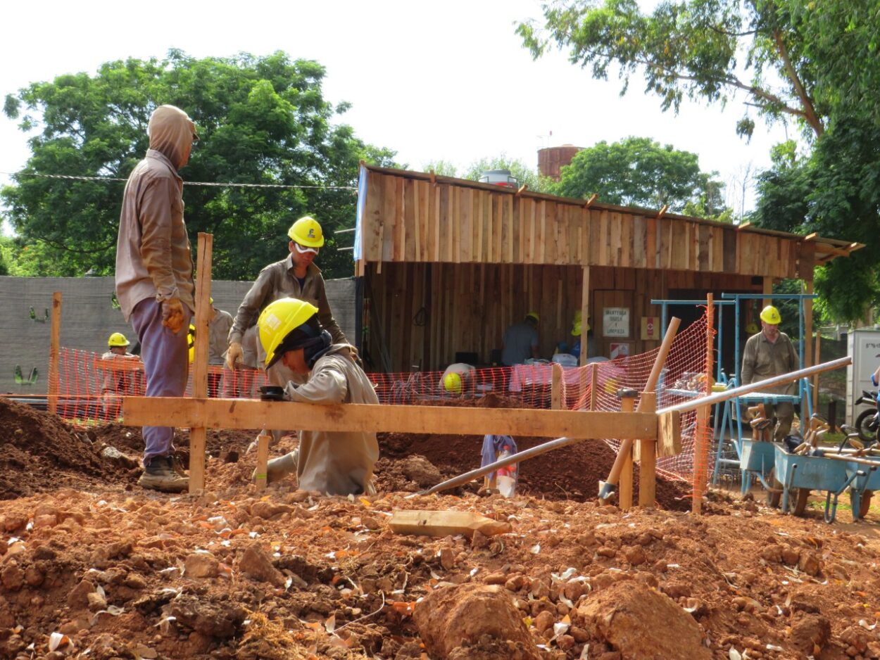 Caída de la construcción: desde la Cooperativa Futuro repudiaron la quita del subsidio para construir en sectores vulnerables imagen-4