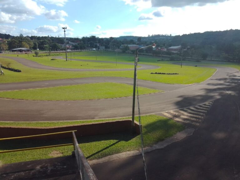 Motociclismo: Alem tiene todo listo para la competencia nocturna imagen-31