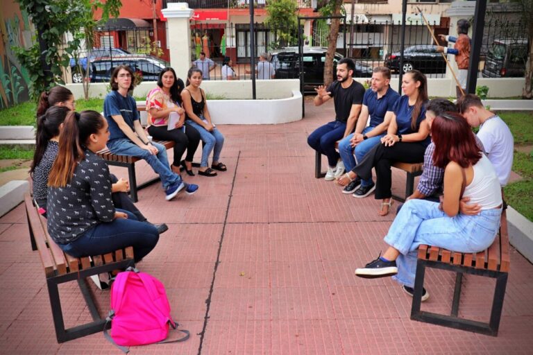 Destacan "enriquecedor encuentro" entre concejales posadeños y jóvenes imagen-36