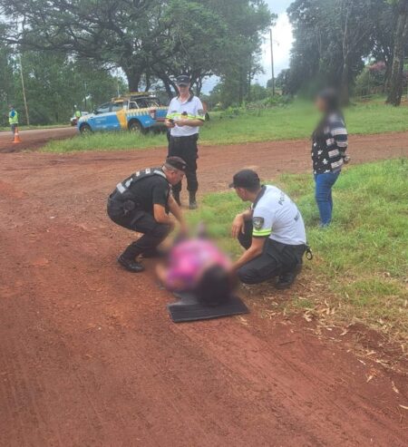 Policías de la UR II brindaron asistencia humanitaria a una mujer y una familia imagen-5