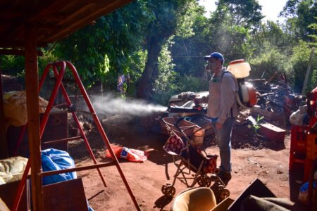 Continúan los operativos contra el Dengue en barrios posadeños imagen-12