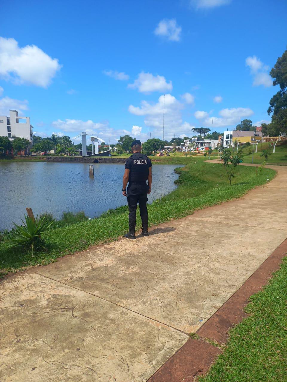 Operativo policial para capturar a un prófugo de Bernardo de Irigoyen imagen-4