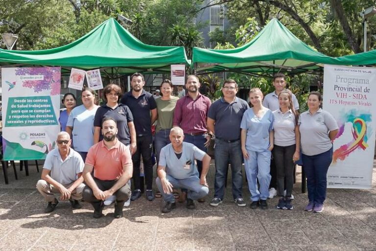 Día Mundial del Preservativo: Se realizaron testeos, asesorías y entregas de preservativos en la plaza San Martín imagen-23