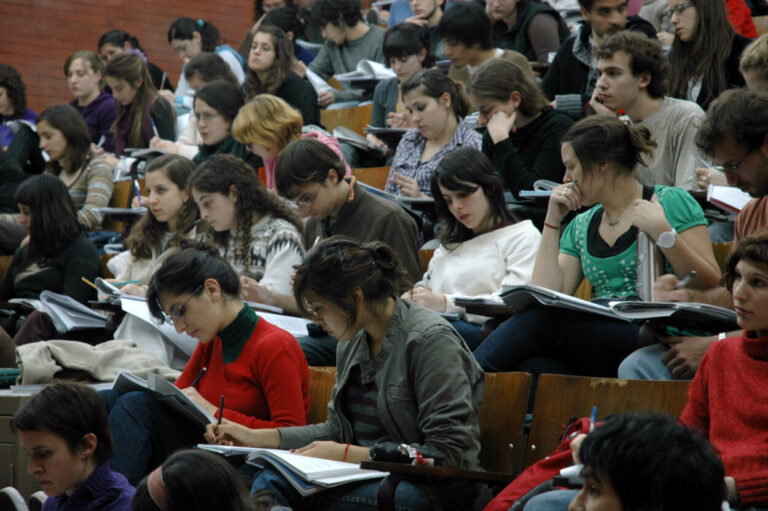 Capioví: señalan que por la situación económica es posible que jóvenes del municipio no sigan una carrera universitaria o terciaria  imagen-32