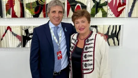 Luis Caputo se reunió con Kristalina Georgieva: "Celebra y apoya las medidas y los resultados de esta nueva administración" imagen-34