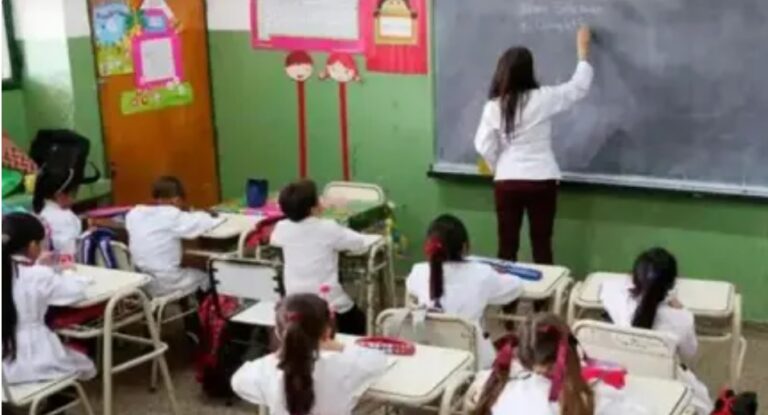 Gremios demandan envíos de los fondos docentes que adeuda Nación a las Provincias imagen-15