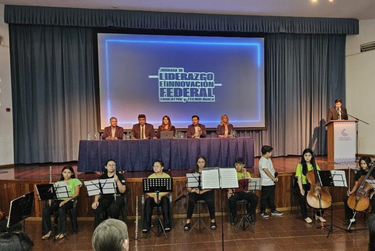 En Jornada Federal Educativa y Tecnológica destacan el modelo educativo misionero "que plantea la innovación y lo disruptivo” imagen-4