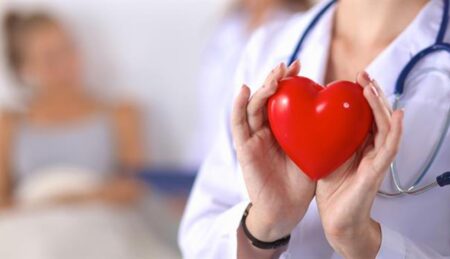 Cardióloga señala que las mujeres son más propensas a padecer enfermedades cardiovasculares, "tiene que ver con las hormonas y el historial familiar" imagen-2