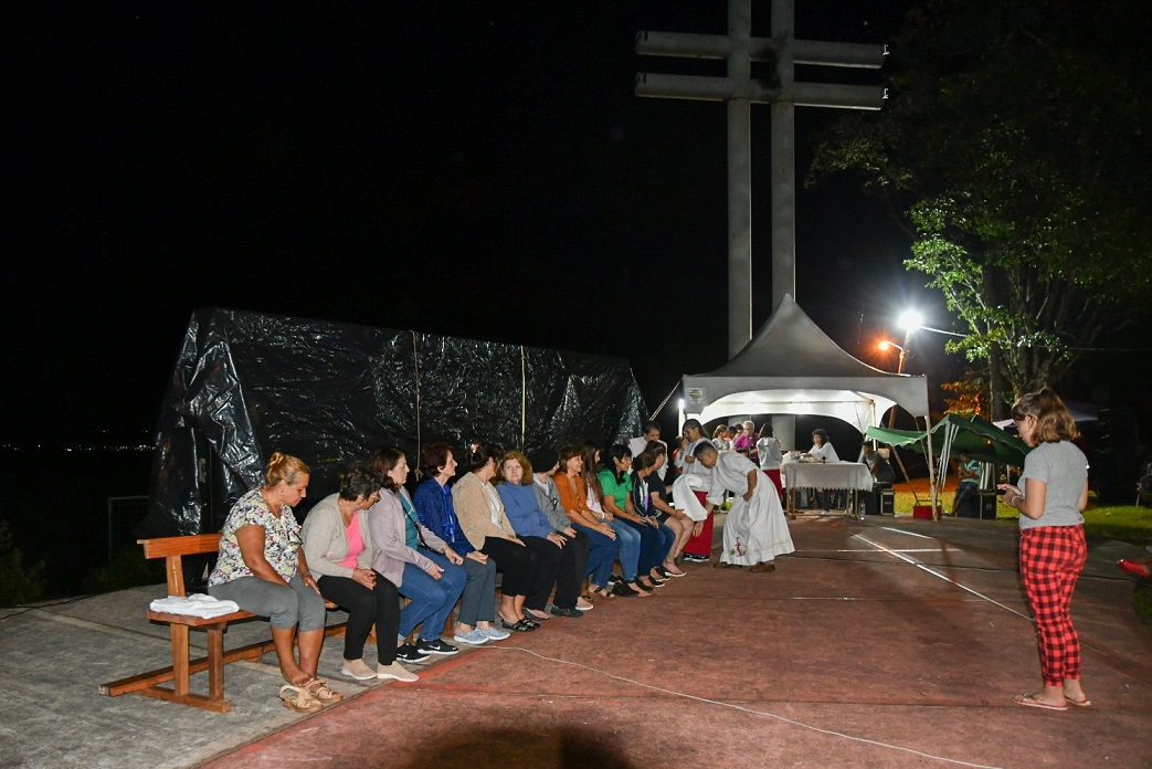Semana Santa: misa y procesión de antorchas en el Cerro Monje imagen-4