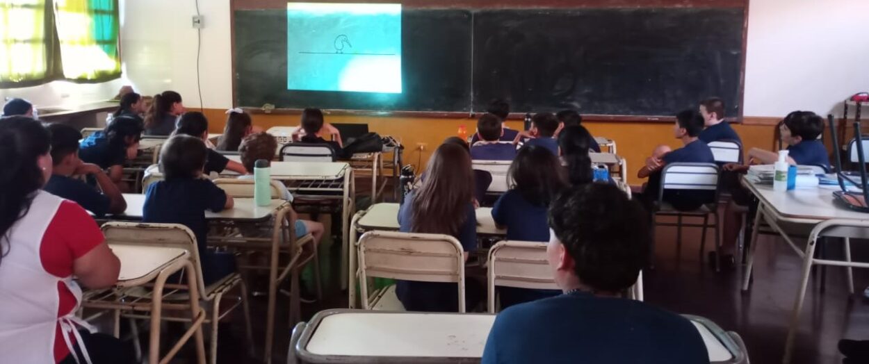 Más de 35 alumnos de sexto y séptimo grado participaron en charlas de prevención de las adicciones imagen-2