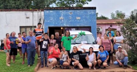 Azara: Cooperativa «Manos Productivas» recibió vehículo para fortalecer la producción de alimentos Azara: Cooperativa "Manos Productivas" recibió vehículo para fortalecer la producción de alimentos imagen-2