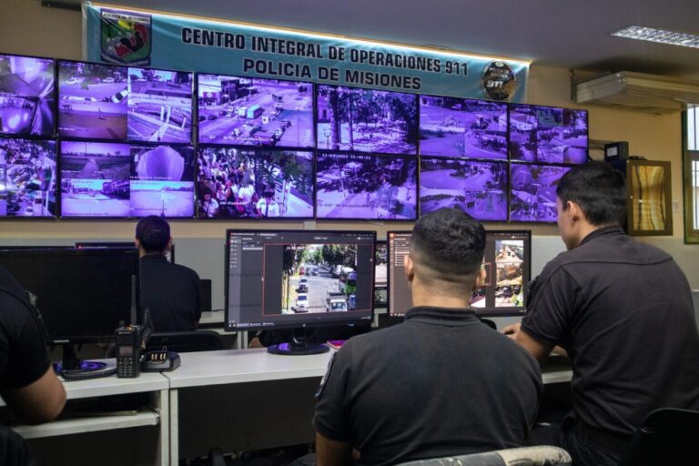 Seguridad: "Si Nación no envía los fondos para la cobertura de cámaras de videovigilancia, la Provincia se hará cargo con recursos propios", señaló el ministro Pérez  imagen-47