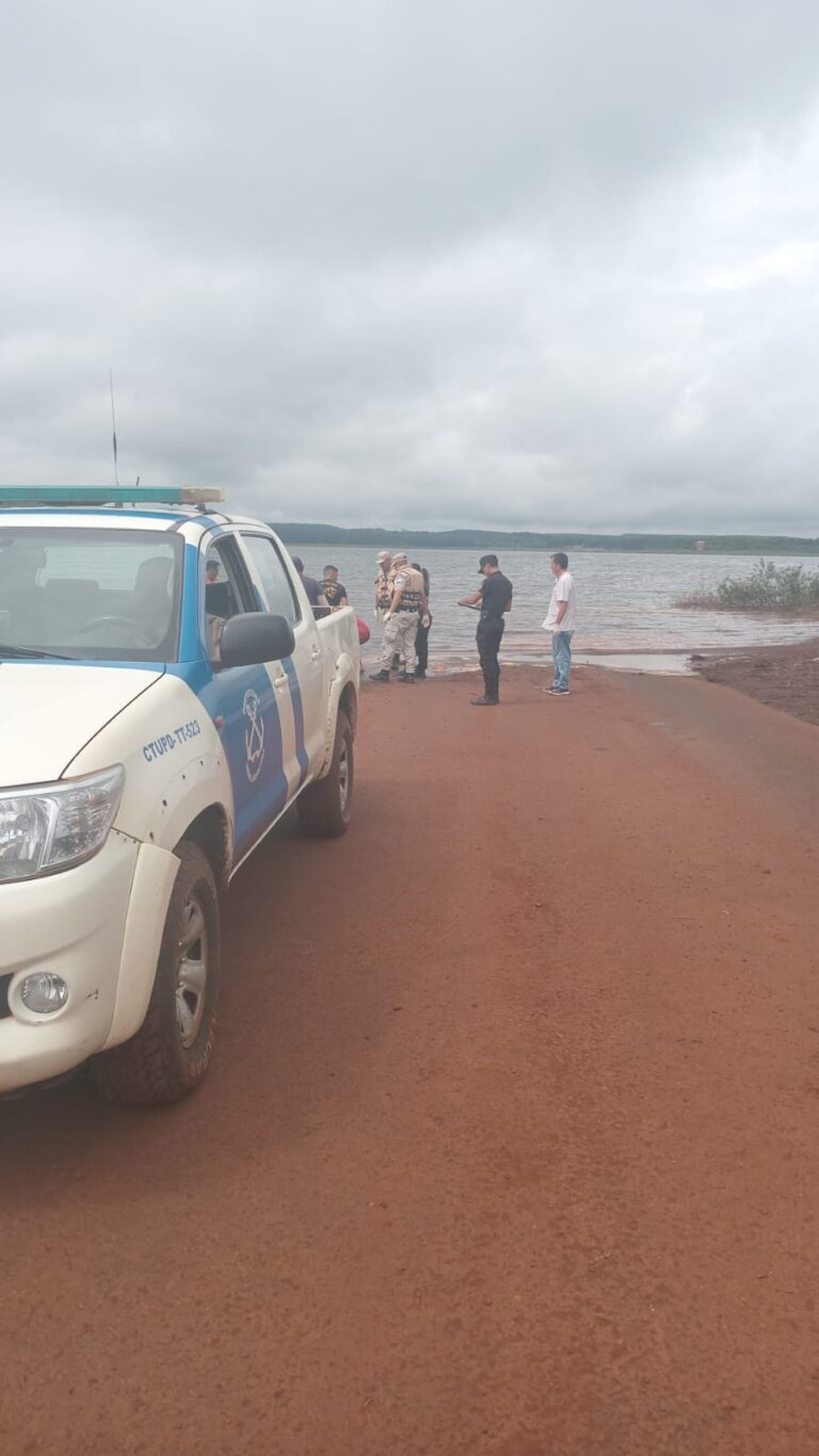 Hallaron el cuerpo sin vida del hombre que cayó a las aguas del Lago Urugua-í imagen-17