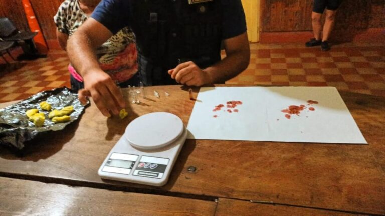 Detuvieron a una presunta "dealer" y le incautaron marihuana fraccionada imagen-6