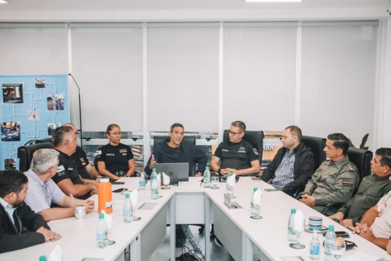 La tecnología, conocimientos y estructura de la Policía, a disposición de las fuerzas federales imagen-26