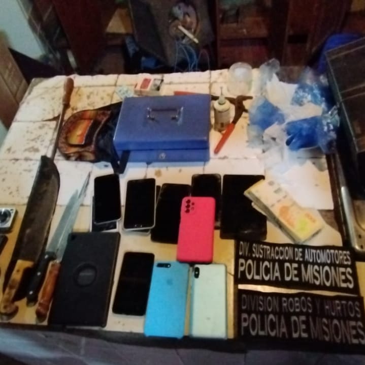 Desbarataron en Posadas un "narcokiosco" y dos búnkeres delictivos en allanamientos simultáneos 3 Desbarataron en Posadas un "narcokiosco" y dos búnkeres delictivos en allanamientos simultáneos imagen-2