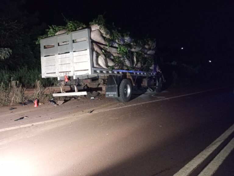 Un motociclista murió tras un siniestro vial en Terciados Paraíso imagen-16