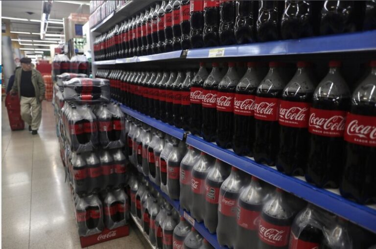 La Coca Cola se pudre en las góndolas imagen-29