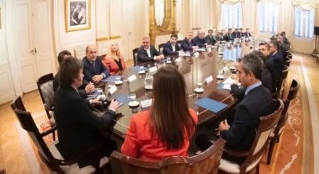 Pacto de Mayo: Nación convocó a los gobernadores y a los ministros de Economía provinciales imagen-4