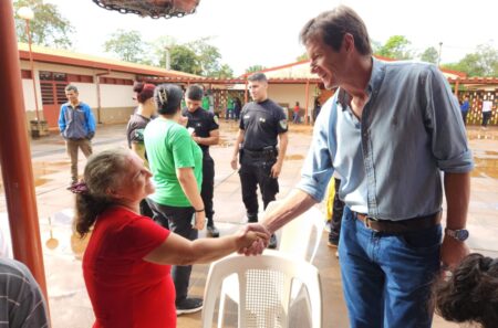 Con servicios integrales el operativo "Estamos con vos" acompañó a vecinos de Santa Ana imagen-3