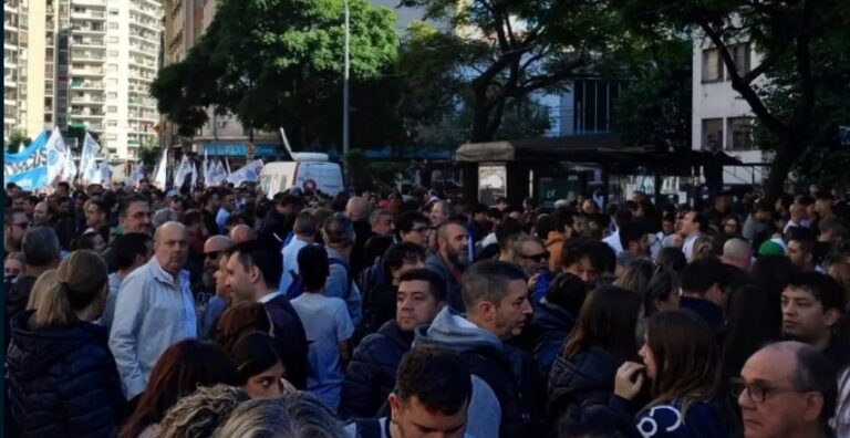 Marcha federal universitaria: ya empezó la concentración en todos los puntos del país imagen-11