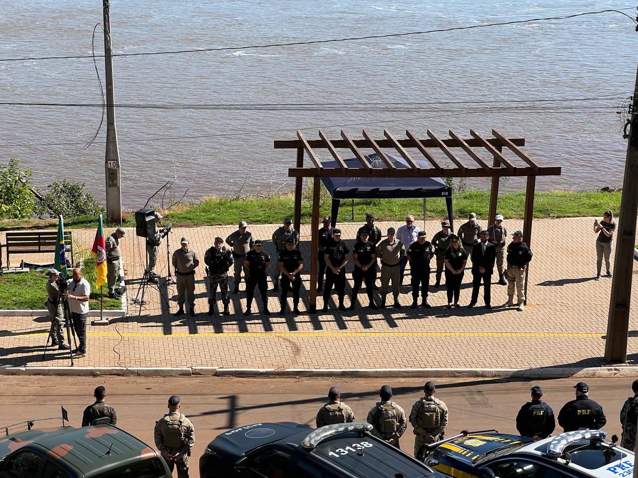 Inició el Operativo Internacional de Seguridad de Fronteras en el que participa la Policía de Misiones junto a Brasil y Uruguay imagen-6