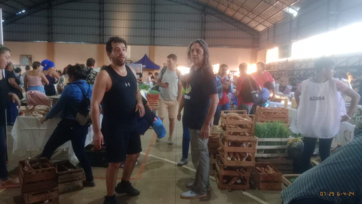 Más de 40 cooperativas participaron de la jornada  “Agricultura Familiar nos alimenta” en el barrio Itaembé Guazú imagen-14